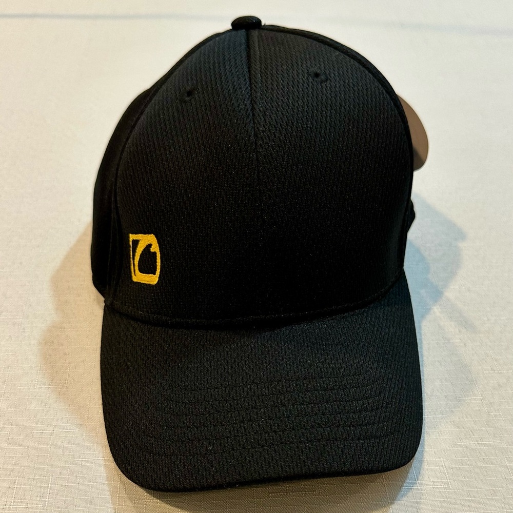 Cub Cadet Black Logo Adjustable Performance Hat - Picture 2 of 10